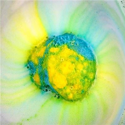 БУББЛЕ БОМБ КИНА