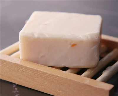 Разлика између хладно обрађеног сапуна и база за сапун