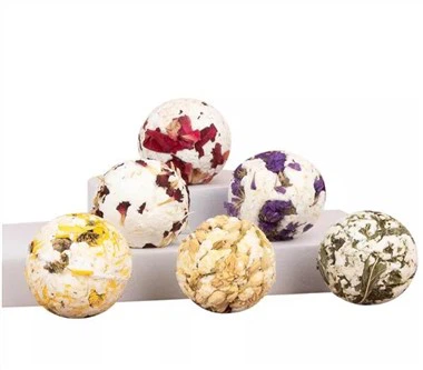 Бомба за купатило са правим сушеним цветом