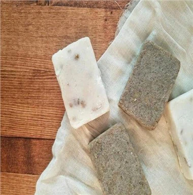 Пилирање производа за негу коже за одрасле